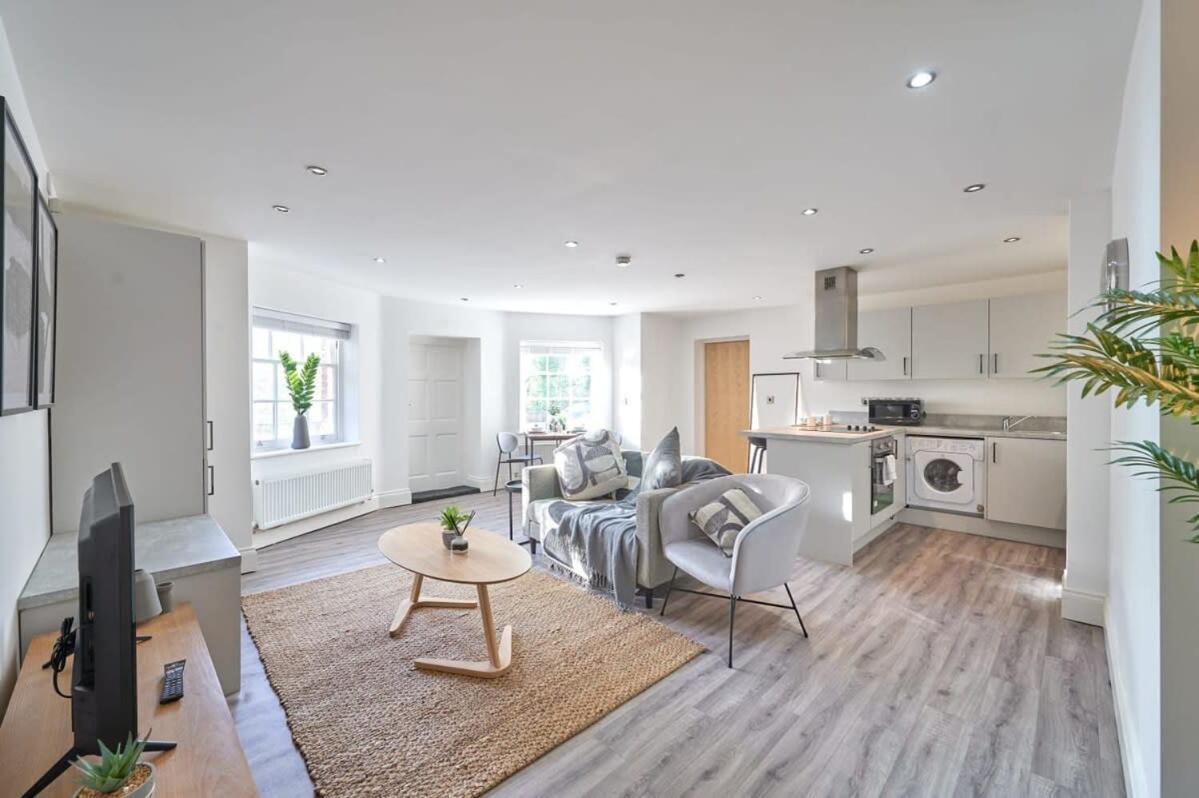 A Stylish Apartment With Parking In Preston Preston  Zewnętrze zdjęcie
