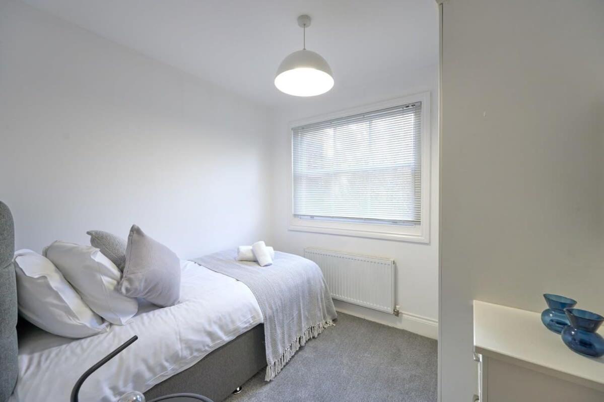 A Stylish Apartment With Parking In Preston Preston  Zewnętrze zdjęcie